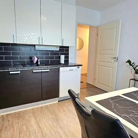 Huoneisto Tilava Kaksio, Saunalla Ja Sähköauton Latauksella. Tampere